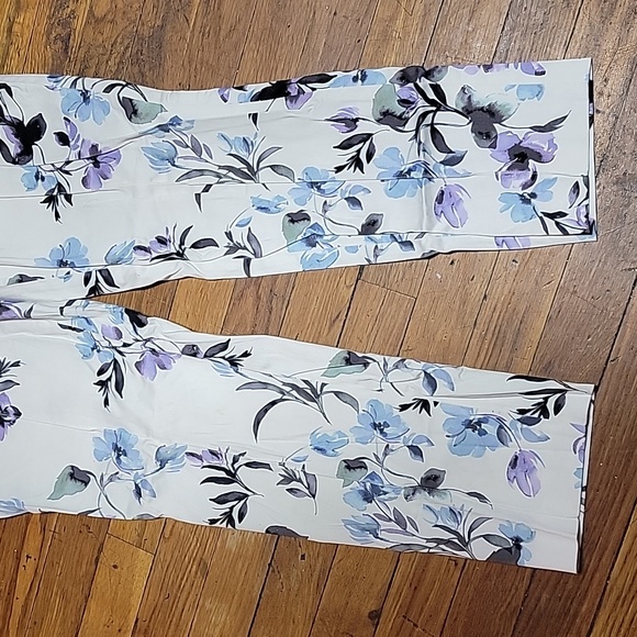 Calvin klein long pants 🌼🪻💐 floral color size 6 99 cotton 2% spandex - Picture 2 of 16
